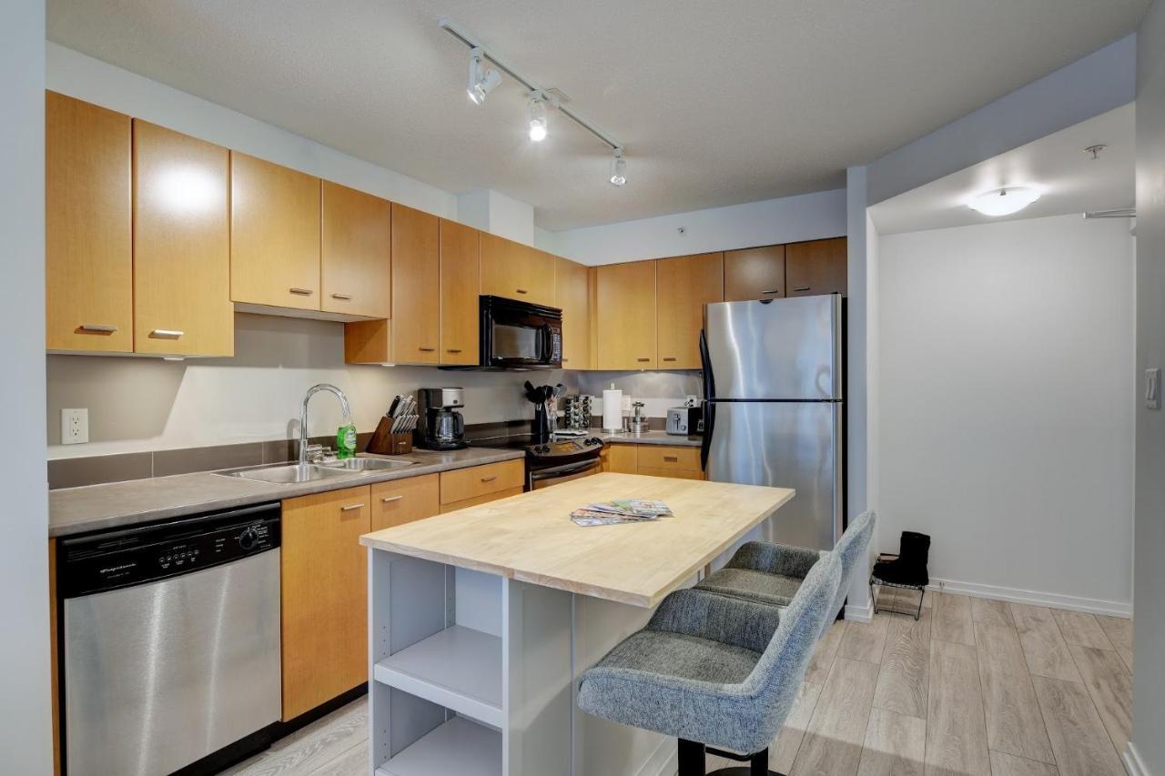 The Astoria Flair Apartment Виктория Екстериор снимка