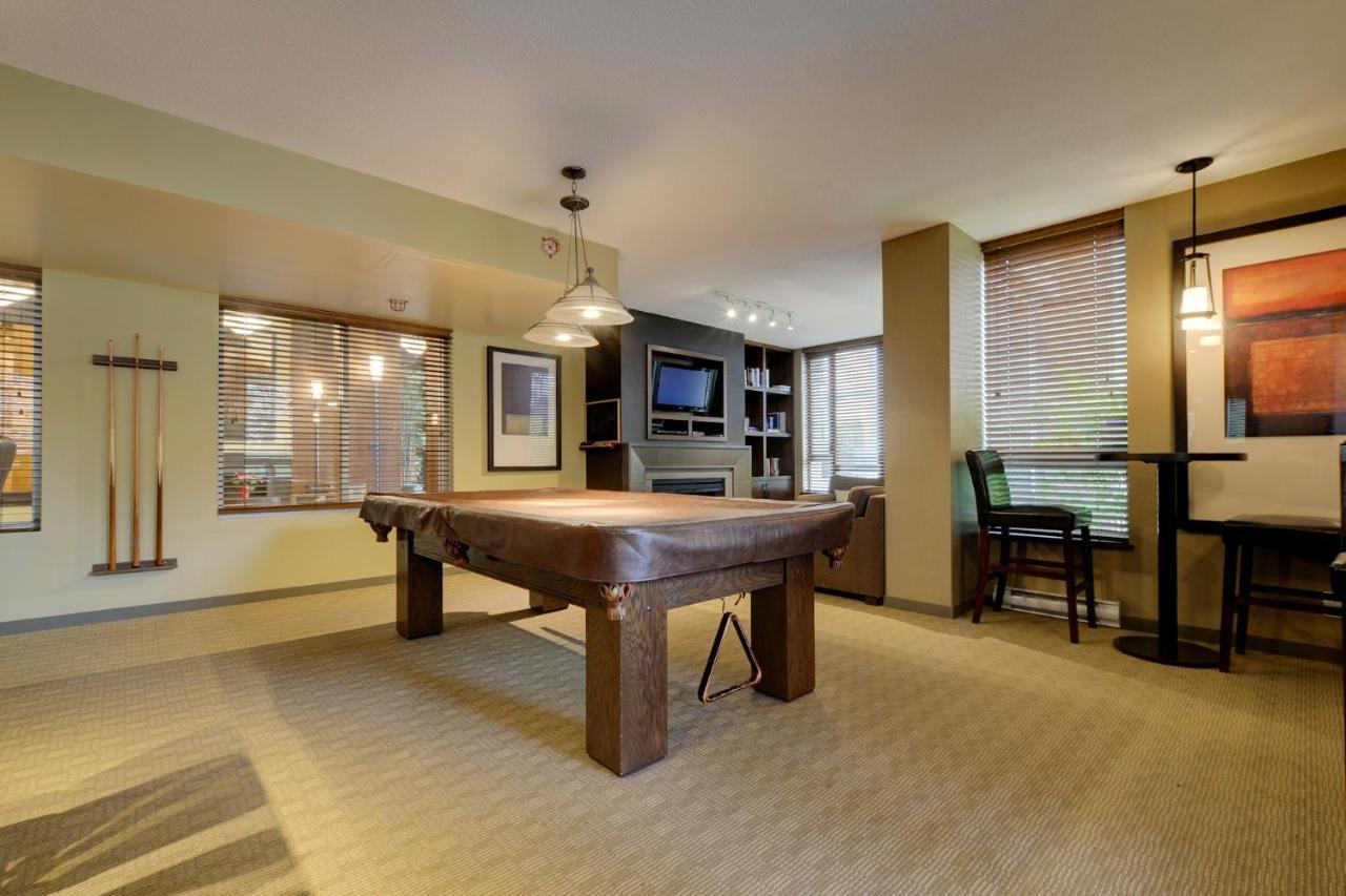 The Astoria Flair Apartment Виктория Екстериор снимка